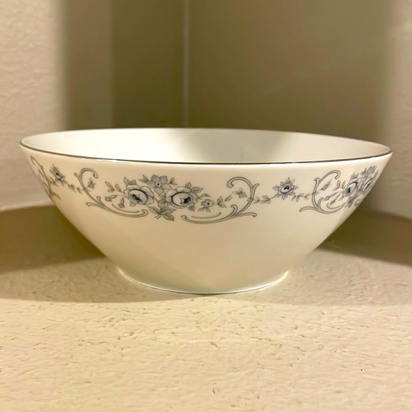 VTG- Johann Haviland Bavaria Rhineland Round Vegetable Bowl 8.25” - Picture 1 of 10